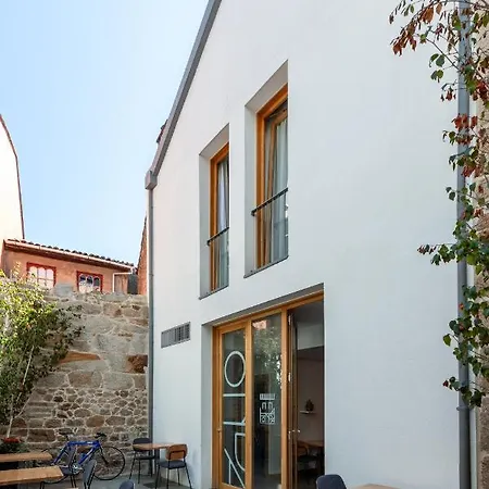 La Fonda Понтеведра